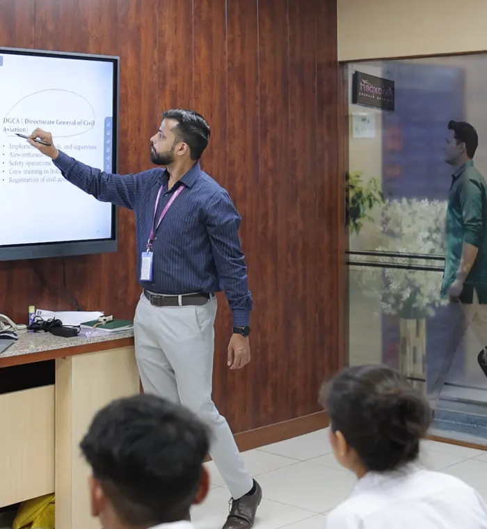 Cabin crew course candidates at Aviaxpert